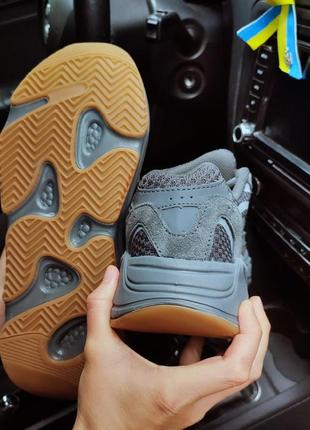 Кросівки adidas yeezy boost 700 grey brown reflective сірі з коричневим8 фото
