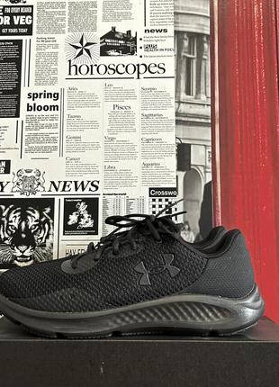Мужские спортивные кроссовки under armour ua charged pursuit training running