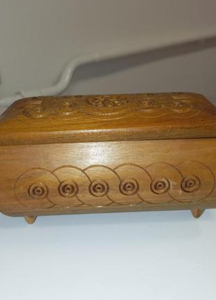 Деревянный режущий ящик (шкатулка)