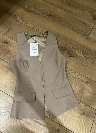 Жилетка zara