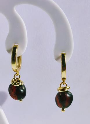 Серьги minov 2719 из натурального янтаря оттенок темная вишня