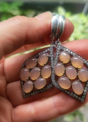 Серебряные серьги подвески с натуральным ювелирным камнем
