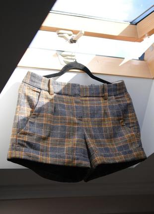 Шорти maje