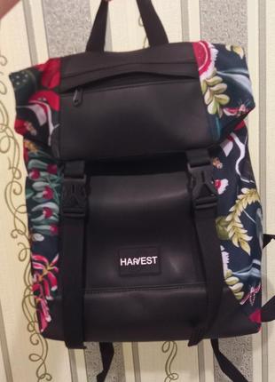 Рюкзак черный harwest цветы