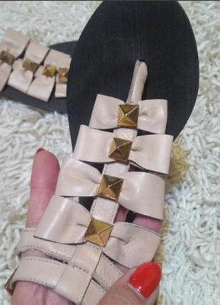 Босоножки -вьетнамки фирмы river island.размер 37-38.