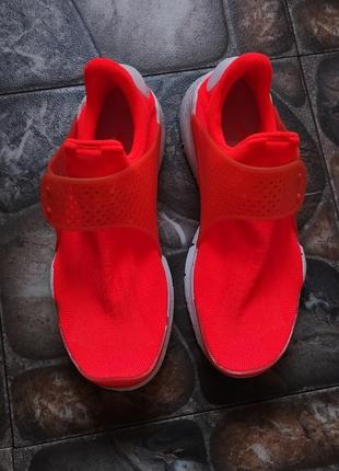 Кросівки nike sock dart se "total crimson"4 фото