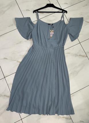 Жіноче плаття сарафан з відкритими плечима boohoo m-l (46-48-50)8 фото