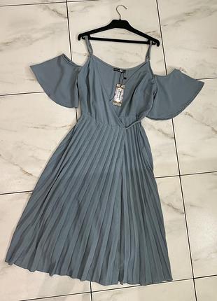 Жіноче плаття сарафан з відкритими плечима boohoo m-l (46-48-50)