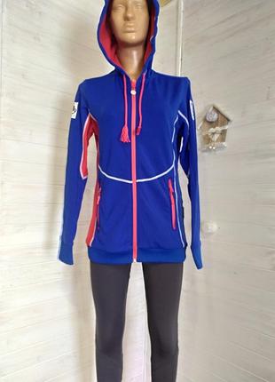 Спортивная кофта
