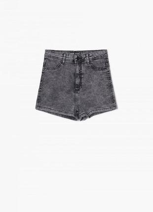 Новые джинсовые шорты cropp p.34, 36, 38 с хорошей понижкой