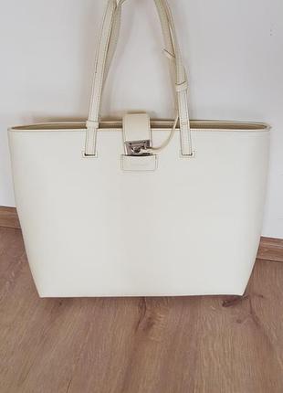 Біла сумка trussardi