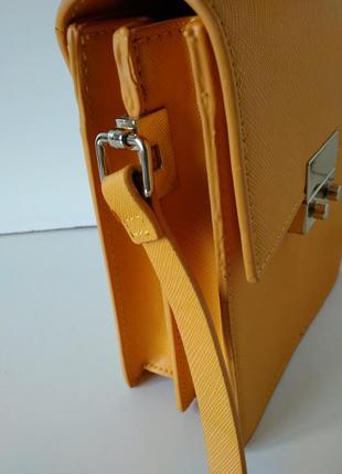 Желтая маленькая сумка сумочка кросс-боди zara оригинал