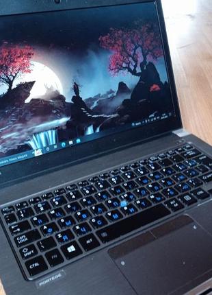Macbook pro a1398 i7 16gb 512ssd.
