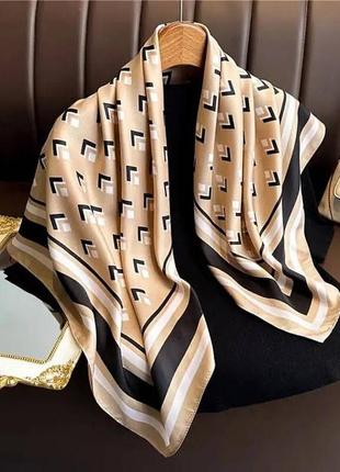 Хустка елегантна