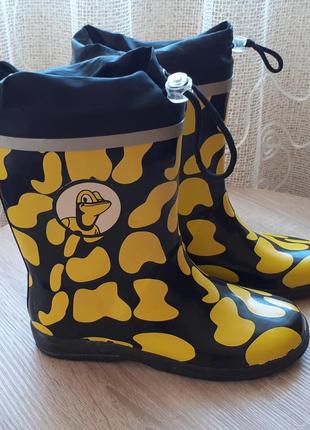 Фирменные резиновые, качественные сапожки lurchi р.35