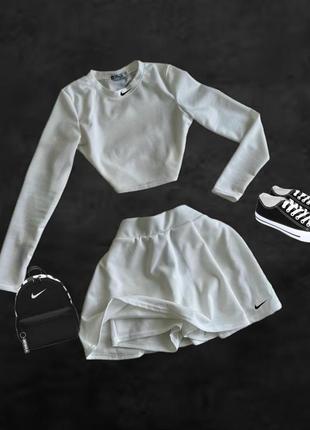 Костюм укорочена по фігурі довгий рукав кофта лонгслів топ найк nike шорти обʼємна рюшка кльош коротка блузка теніска спідниця міні волани рюшки