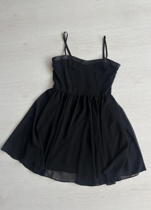 Платье черное forever21