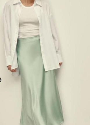Трендова брендова атласна шовкова бірюзова довга спідниця міді h&m