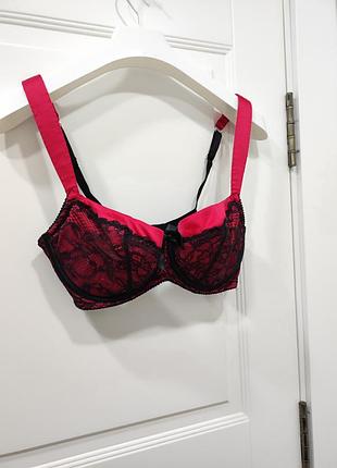 Бюстгалтер
