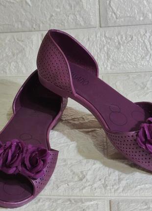 Балетки силиконовые bassano стильные для пляжа.размер 39.