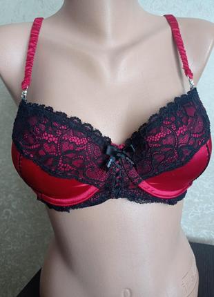 Красивый атласный бюстик лиф.