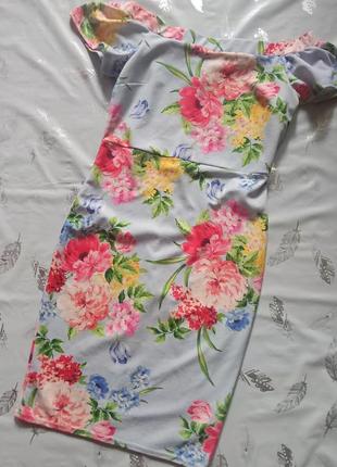 Красивое платье с цветами "primark"