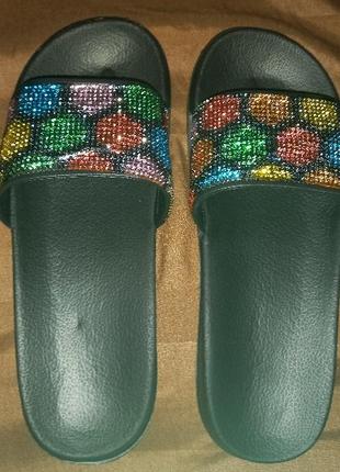 Шлепки летние