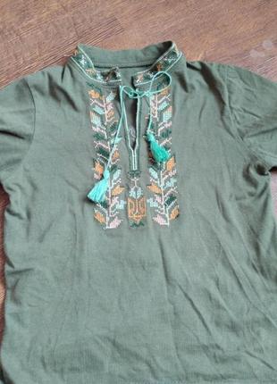 Вишита футболка (вишиванка)