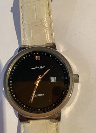 Наручные часы jnk