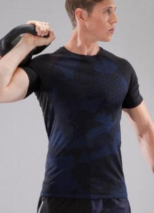 Компрессионная спортивная футболка decathlon