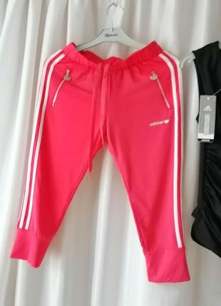 Бриджі широка прошита гумка не перекручується додатковоє куліска шнурок з боків лампаси кишені всі о