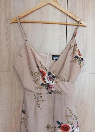 Сарафан, сукня