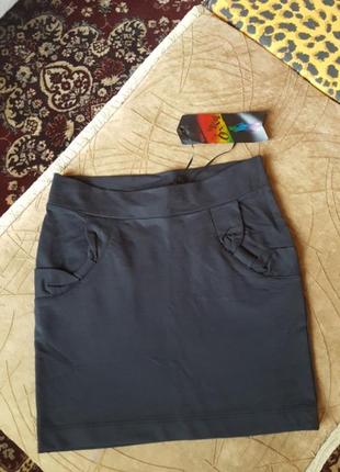 Черная короткая юбка