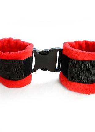Наручники art of sex - handcuffs soft touch красные