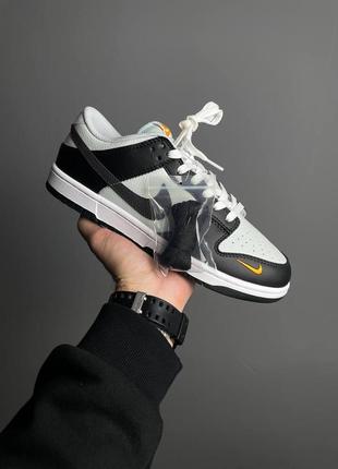 Кожаные кроссовки nike dunk low black total orange mini swoosh