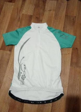 Спортивна футболка