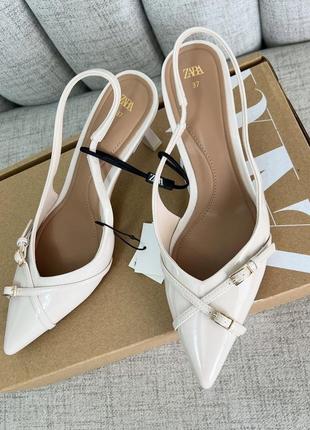 Туфлі zara