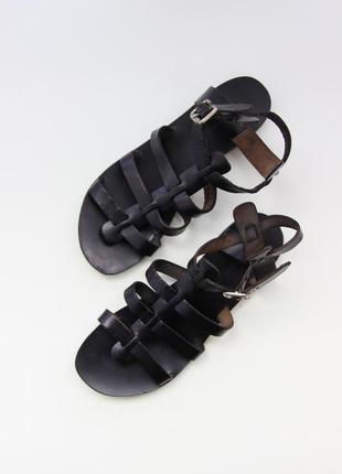 Шкіряні босоніжки studio pollini