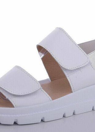 Босоніжки жіночі