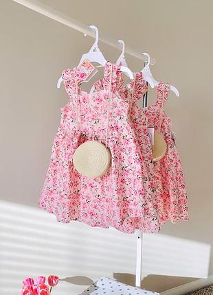 Легка літня сукня для дівчинки