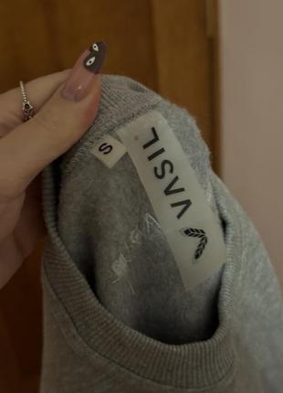 Свитшот с помпонами (мягкая кофта) 5