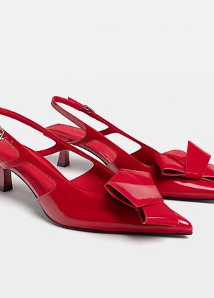 Туфли от stradivarius