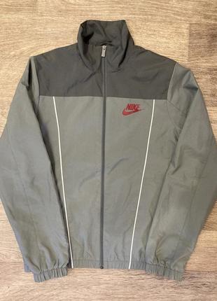 Вітровка nike