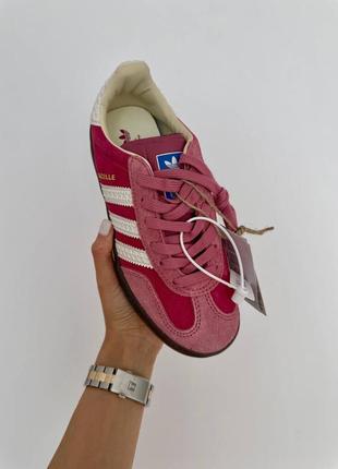 Кроссовки adidas
