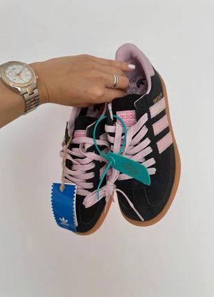 Кроссовки adidas