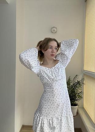 Невероятное платье