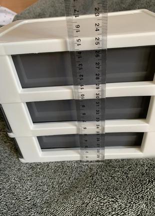 Пластиковий органайзер для косметики або інших дрібничок