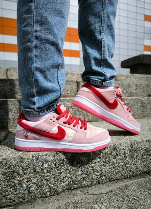 Жіночі кросівки nike sb dunk low strangelove8 фото