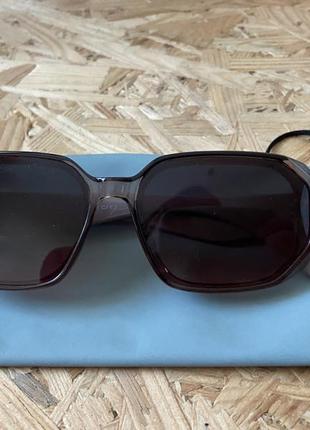 Солнцезащитные очки
