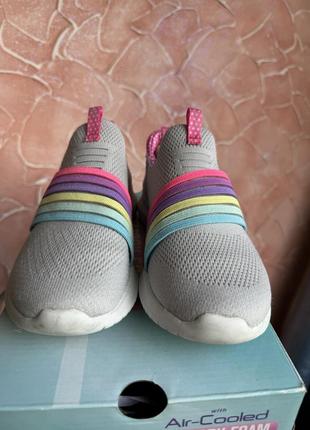 Кроссовки слипоны skechers